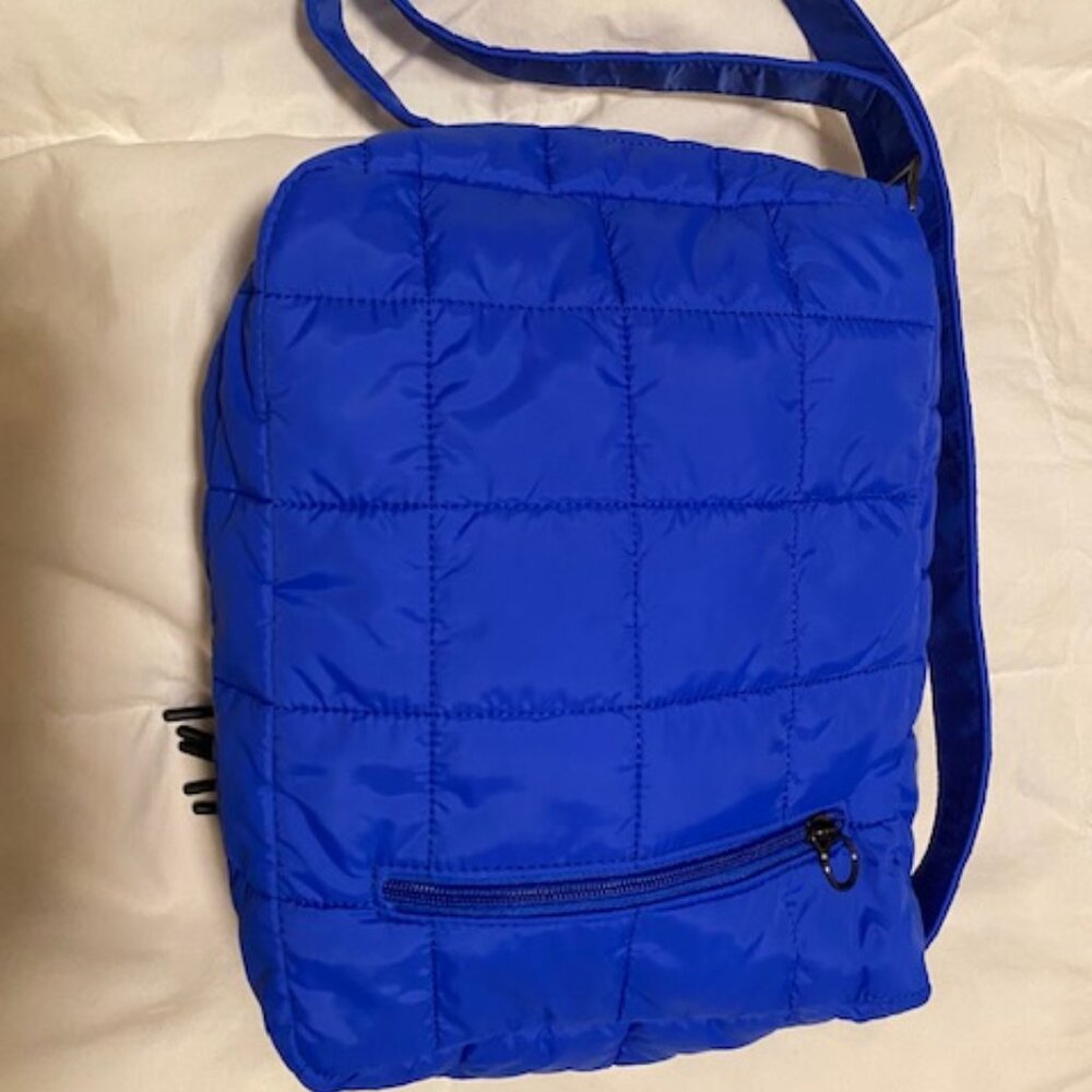 Rad Rev Colbalt Blue cloud Messenger bag NEW - Picture 3 of 4